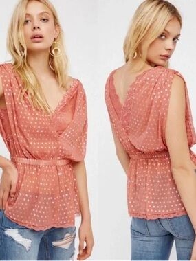 Free People Women's V-Neck Lace Trim Flutter Sleeve Top - Dusty Coral